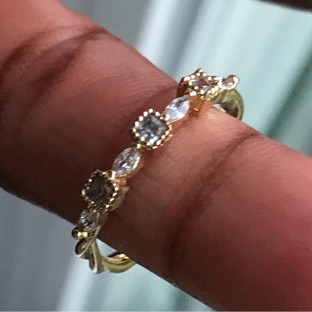 Gold tone fashion ring